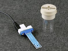 A view of the Compact Voltammetry Cell Kit with 2 mm OD carbon SPE.